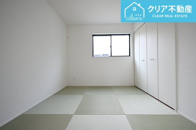 【和室】 | 桐生市相生町2期　GRAFARE　2号棟 | 一部屋は欲しい和室！縁なし畳はおしゃれでモダンな雰囲気です。