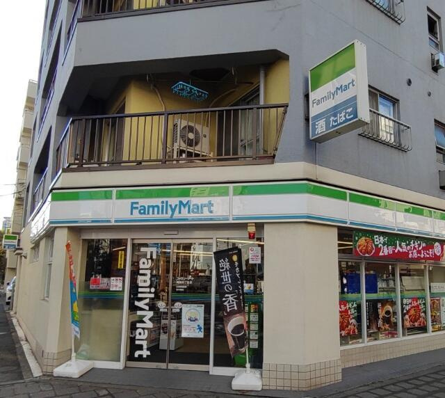 フィオレッタ両国の周辺|ファミリーマート　両…まで210m 