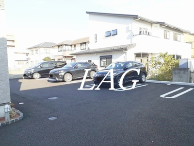 【駐車場】 | プルメリア | 駐車場です。