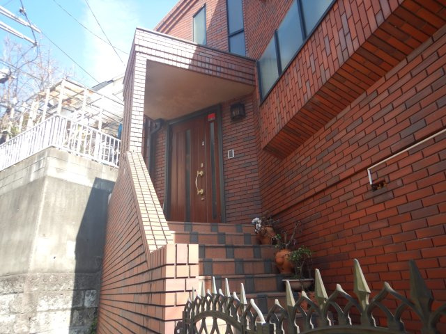 下落合4丁目中古戸建の玄関