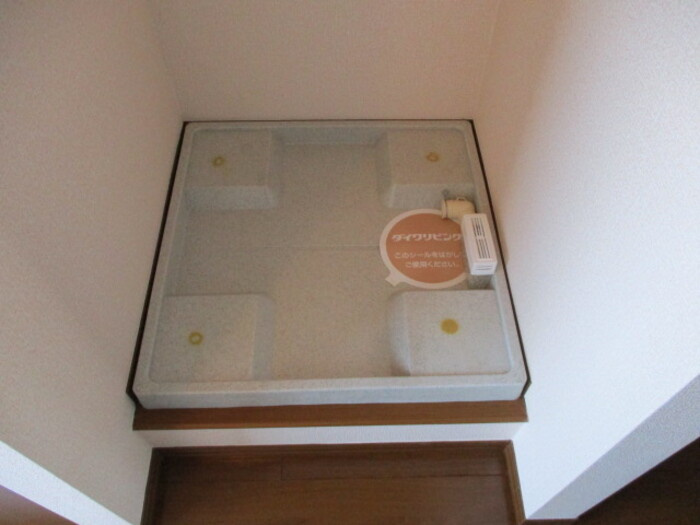 エミネンス上本郷の玄関|室内洗濯機置き場