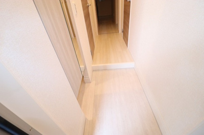 【玄関】 | アベニール | 玄関 シューズクロークあり