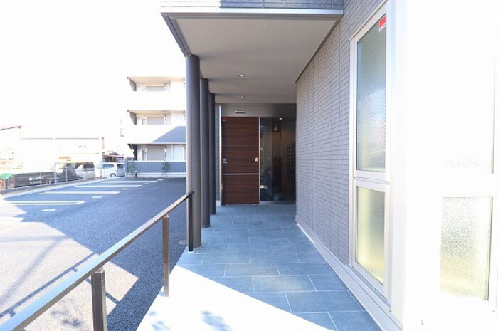 アベニールのエントランス|エントランス