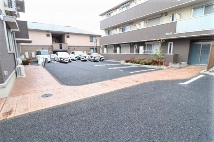 モン レーヴの駐車場|駐車場