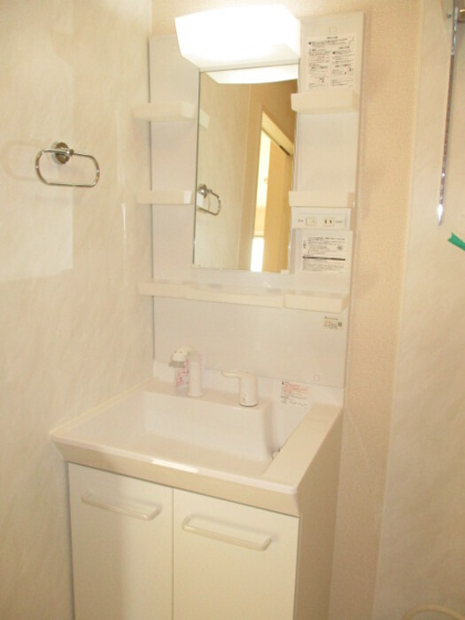 オッツⅢの独立洗面台|洗髪洗面化粧台