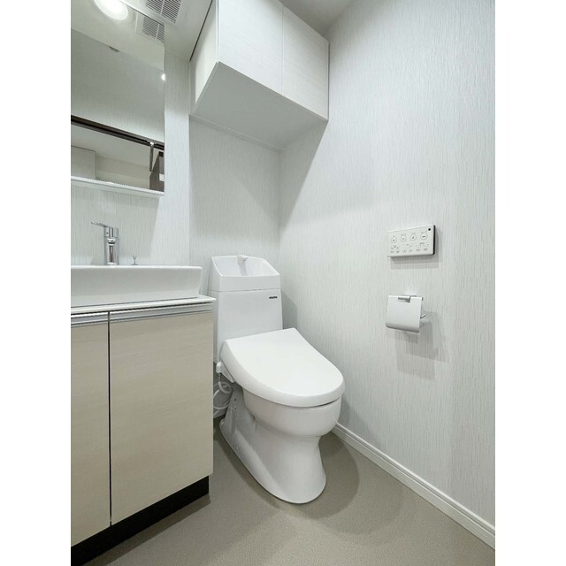 ウェルスクエアイズム上北沢のトイレ