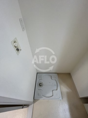 エルソル江坂の洗面所|エルソル江坂　洗濯パン