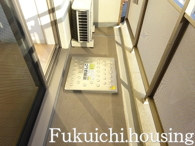 プランドル明大前のバルコニー