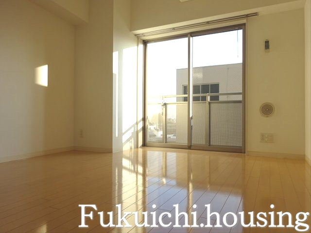 プランドル明大前の居間・リビング