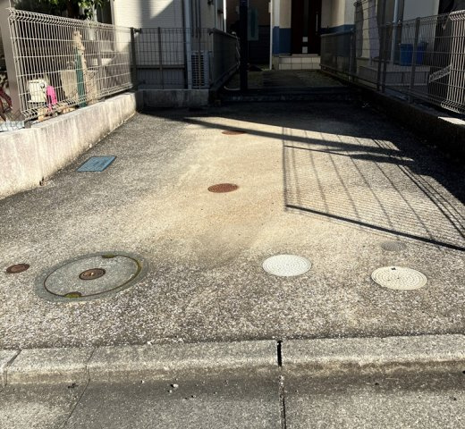 南希望が丘戸建の駐車場