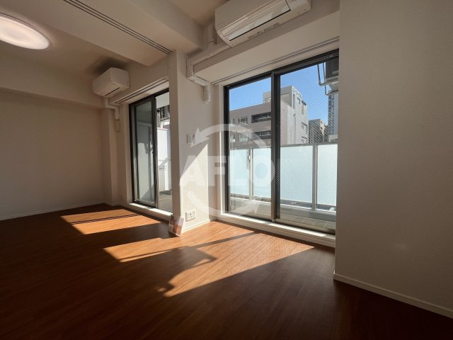 ノルデンハイム江坂垂水町の寝室|ノルデンハイム江坂垂水町　洋室