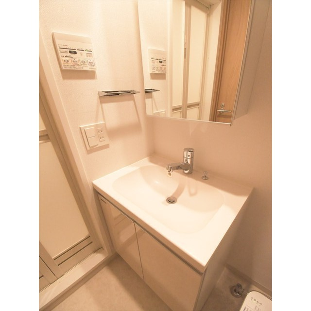 ＧＥＮＯＶＩＡ大崎ｓｋｙｇａｒｄｅｎの洗面所