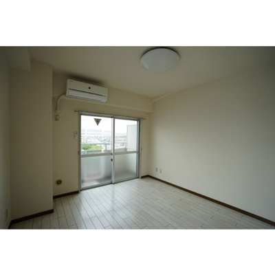 【居間・リビング】 | エレガンス綾瀬６ | 洋室