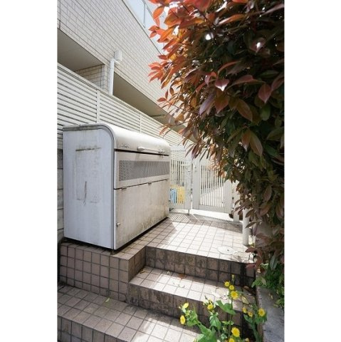 ライフピア松ノ木Ａ棟のその他|ゴミ置き場