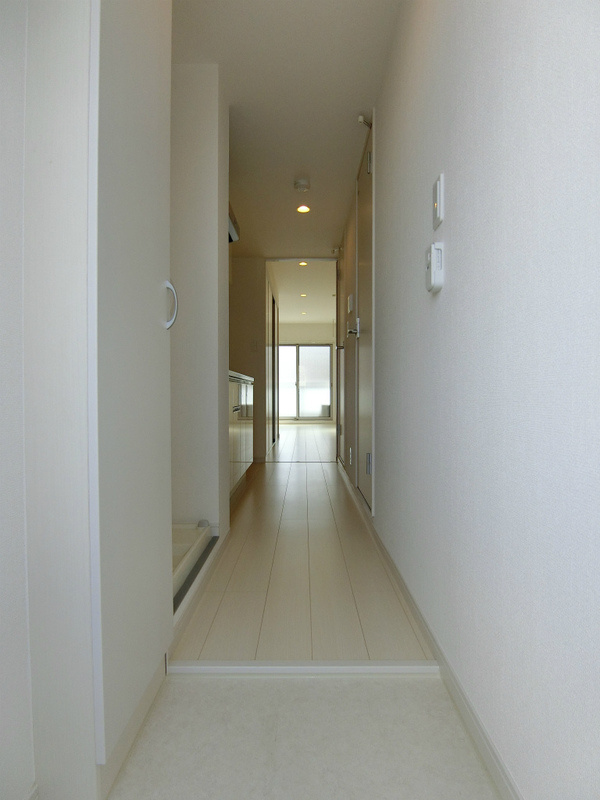 リブリ・YUFUの玄関