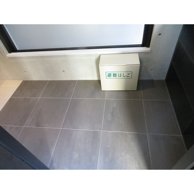 ＫＯＳＴＩＣ　ＭＩＮＯＷＡの玄関|玄関