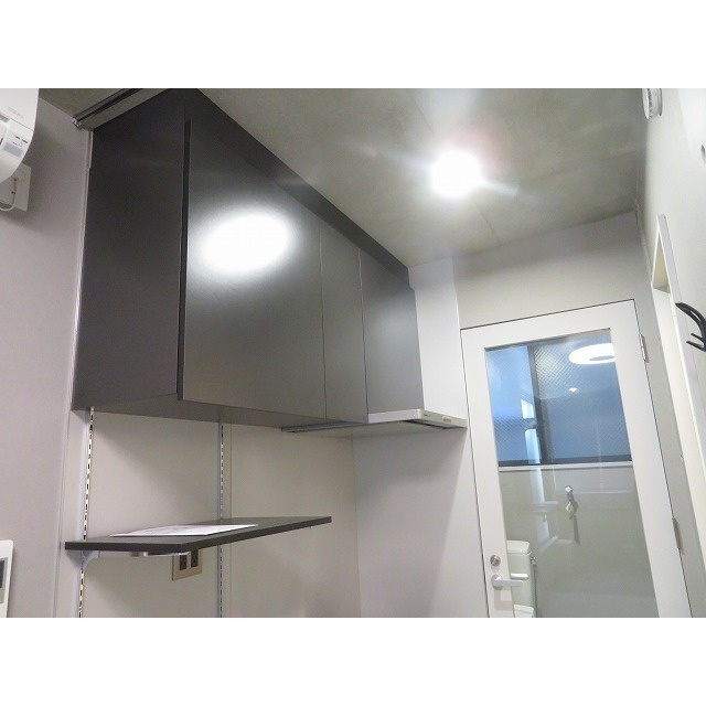 ＫＯＳＴＩＣ　ＭＩＮＯＷＡの収納|キッチン上収納