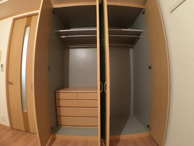 グランティアＢの収納|収納