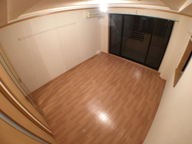 グランティアＢの内装|室内