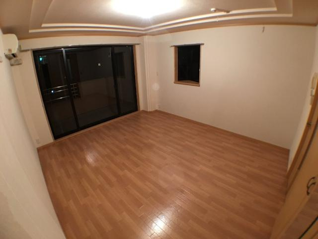 グランティアＢの内装|室内