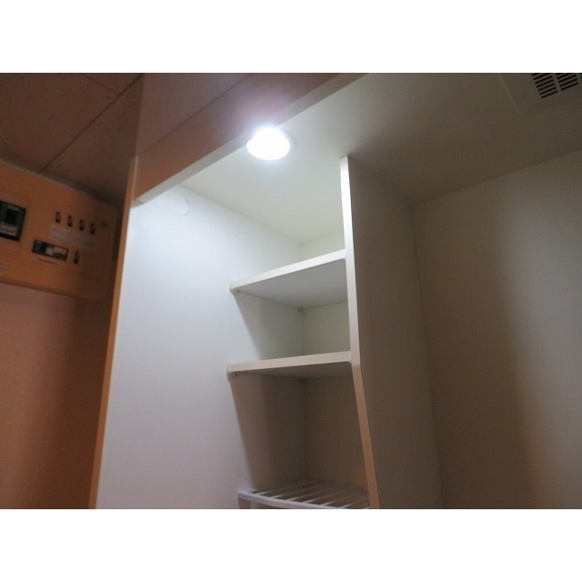 ＬＵＭＩＥＬＥ　Ｓ・ＫⅡのキッチン|上段収納