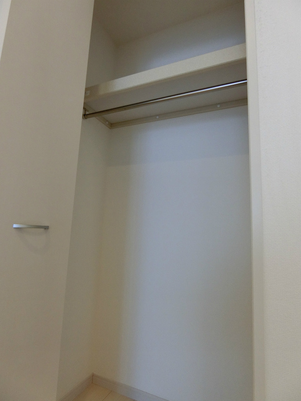 リブリ・フローレス弐番館の収納