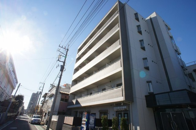 オー・ルージュの外観