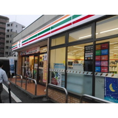 セブンイレブン（約106ｍ）