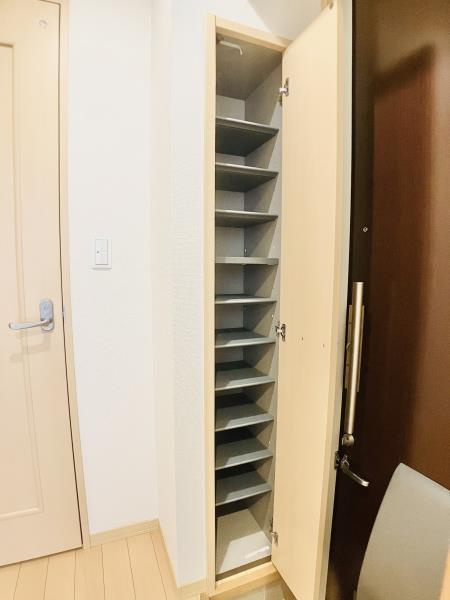 オークヴィラＡ棟の居間・リビング