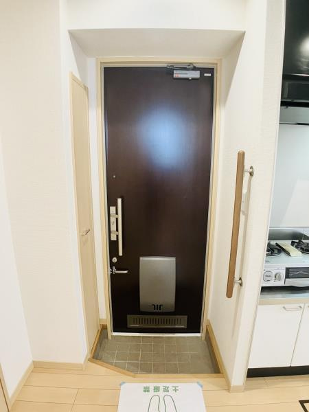 オークヴィラＡ棟の玄関