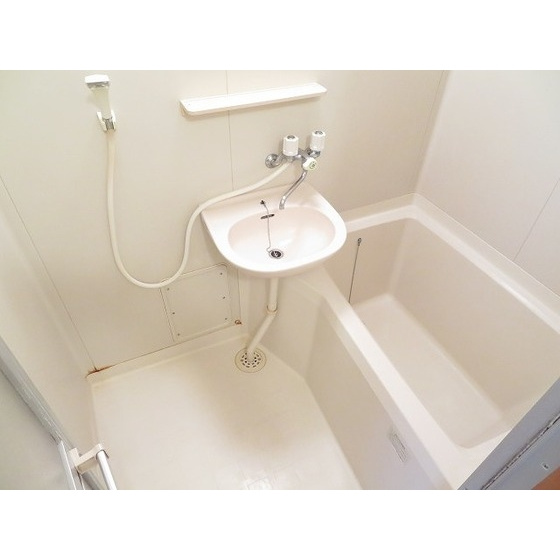 第２梨本マンションの浴室