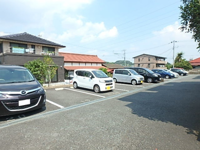 敷地内駐車場（要空き確認）