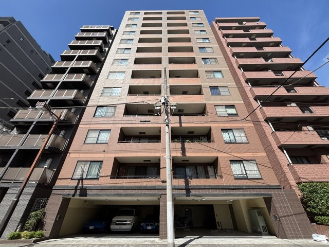 クレストフォルム日本橋リバーフロントタワーの外観