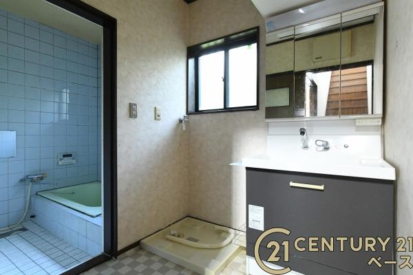 磯城郡田原本町大字千代の中古一戸建の独立洗面台|■現地撮影写真■