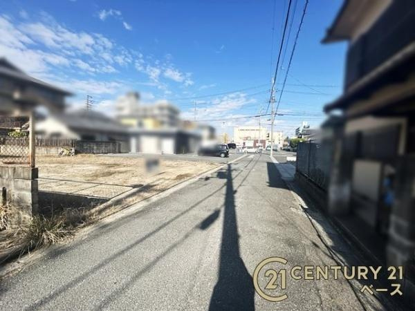 天理市丹波市町の売地の前面道路含む現地写真|小・中学校まで徒歩圏内とお子様の通学も安心！
