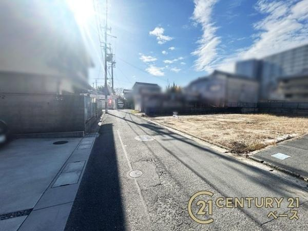 天理市丹波市町の売地の前面道路含む現地写真|小・中学校まで徒歩圏内とお子様の通学も安心！