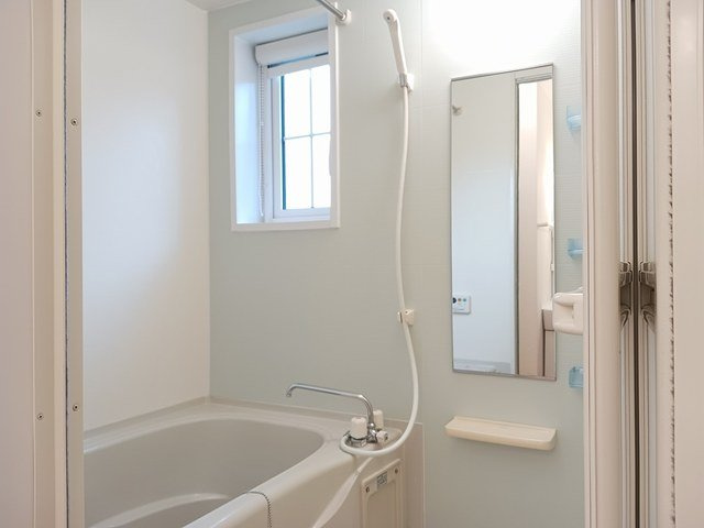 クレールセゾンの浴室|落ち着いた空間のお風呂です