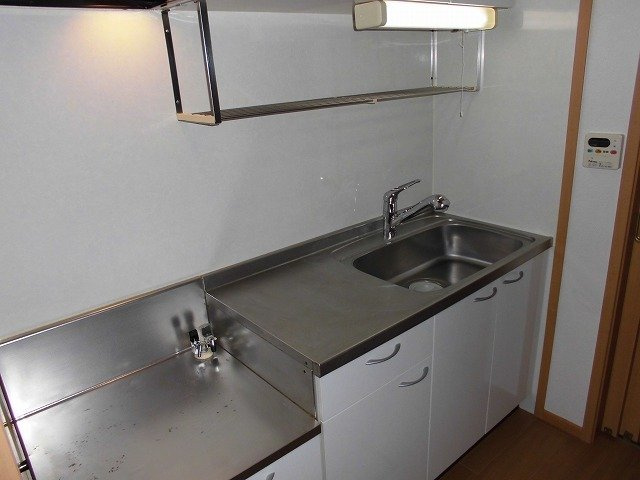 ヴィラ・かたかご　Ⅲのキッチン|キッチンでお料理をお楽しみください