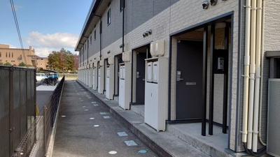 【玄関】 | レオパレストビス