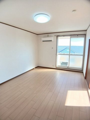 【居間・リビング】 | ロイヤルパレス村松ⅡＡ