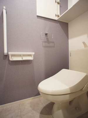 【トイレ】 | カーサアリエッタ | 温水洗浄暖房便座機能付きです♪