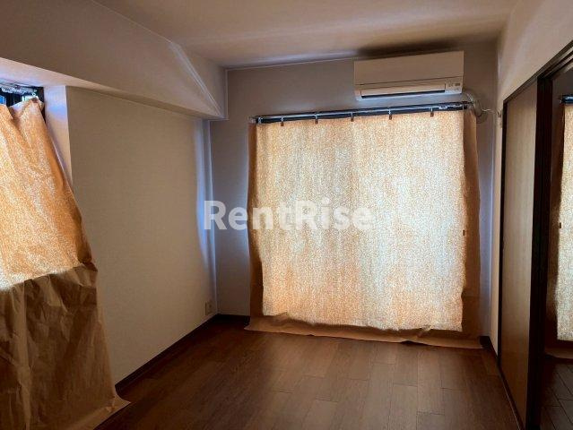 ロイヤルアサノの居間・リビング