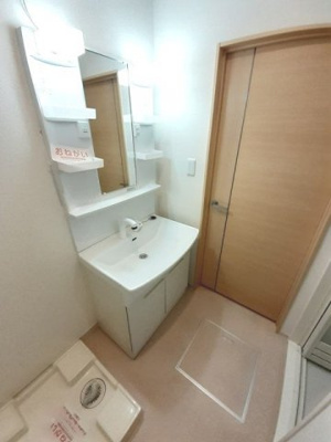 【洗面所】 | ソレイユ