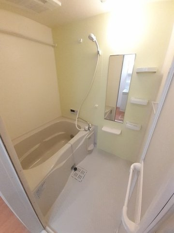 サンハピネスＡの浴室