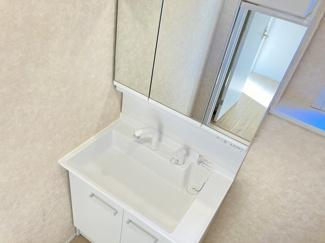 【独立洗面台】 | ゼファー　A棟