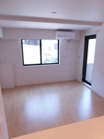 ラウレアＡの居間・リビング