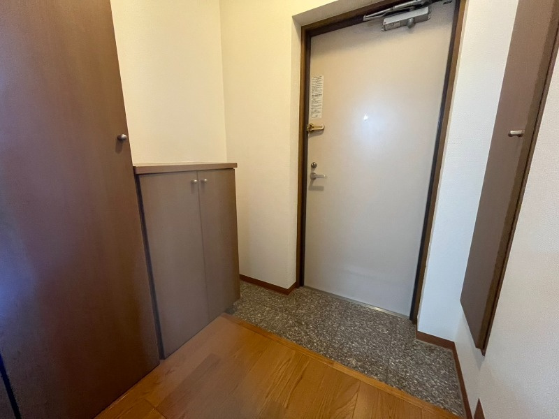 大田区千鳥１丁目の賃貸マンションの玄関