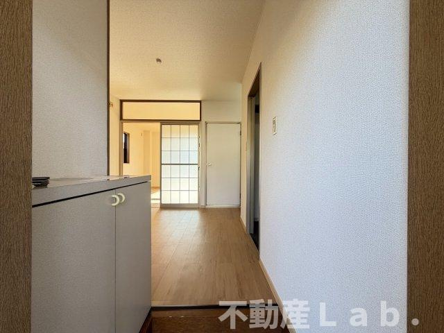 ニューシティ白山Ａの玄関