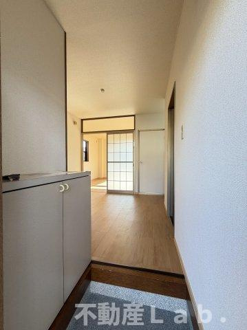 ニューシティ白山Ａの玄関