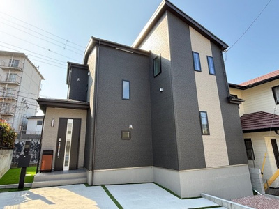 【外観】 | 神戸市垂水区桃山台2丁目　新築戸建　仲介手数料無料！ | 建物外観を気になさる方へ、見た目の良い物件です
